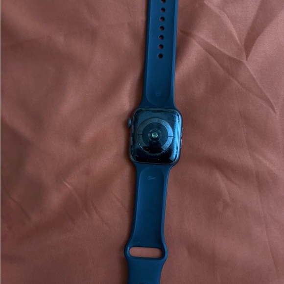 Apple Watch - Picture 2 of 3